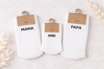 Familien-Socken Set – Mama, Papa & Mini | Geschenkbox mit Herz