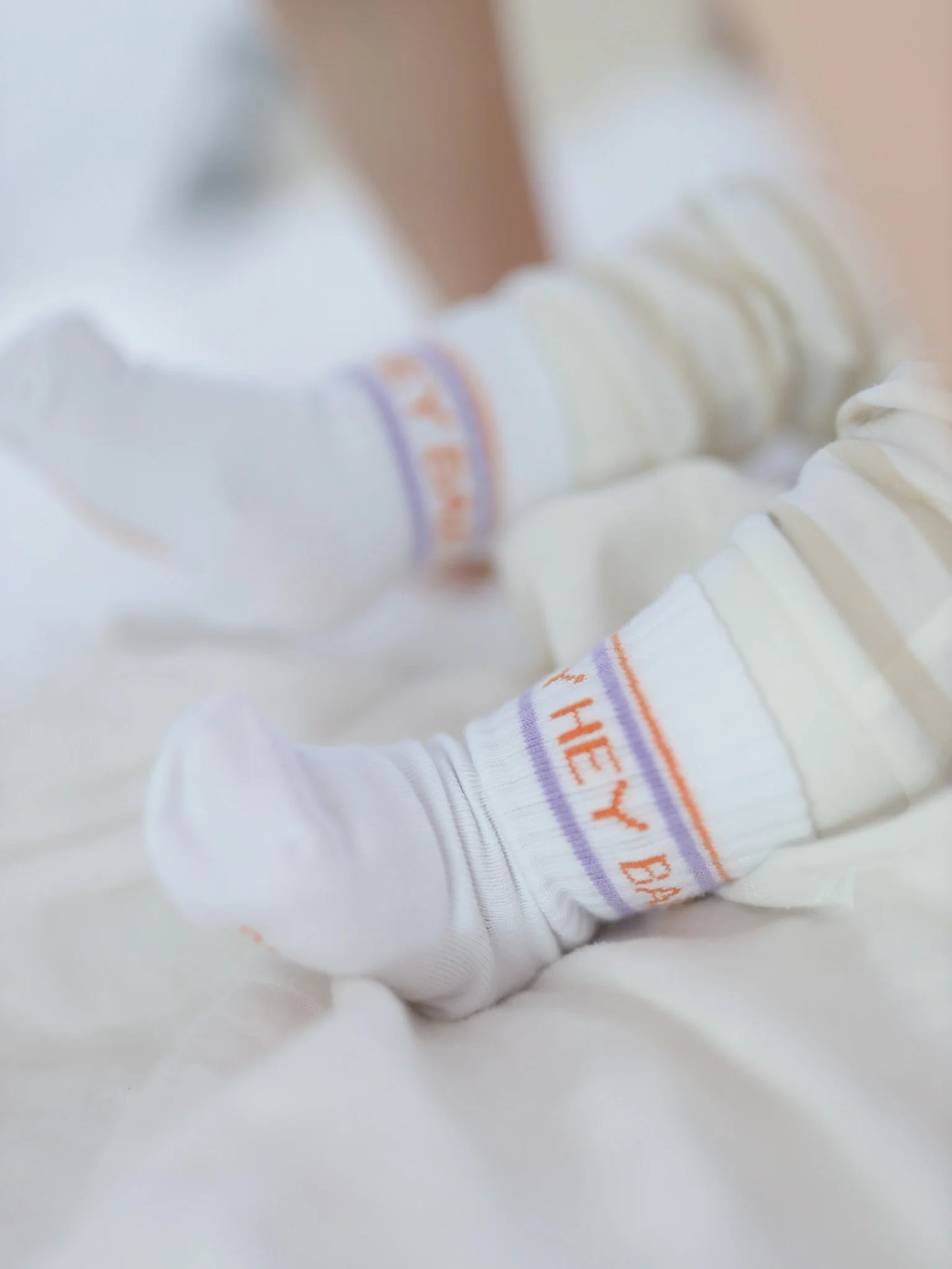 HEY BABY - Socken lavender | orange