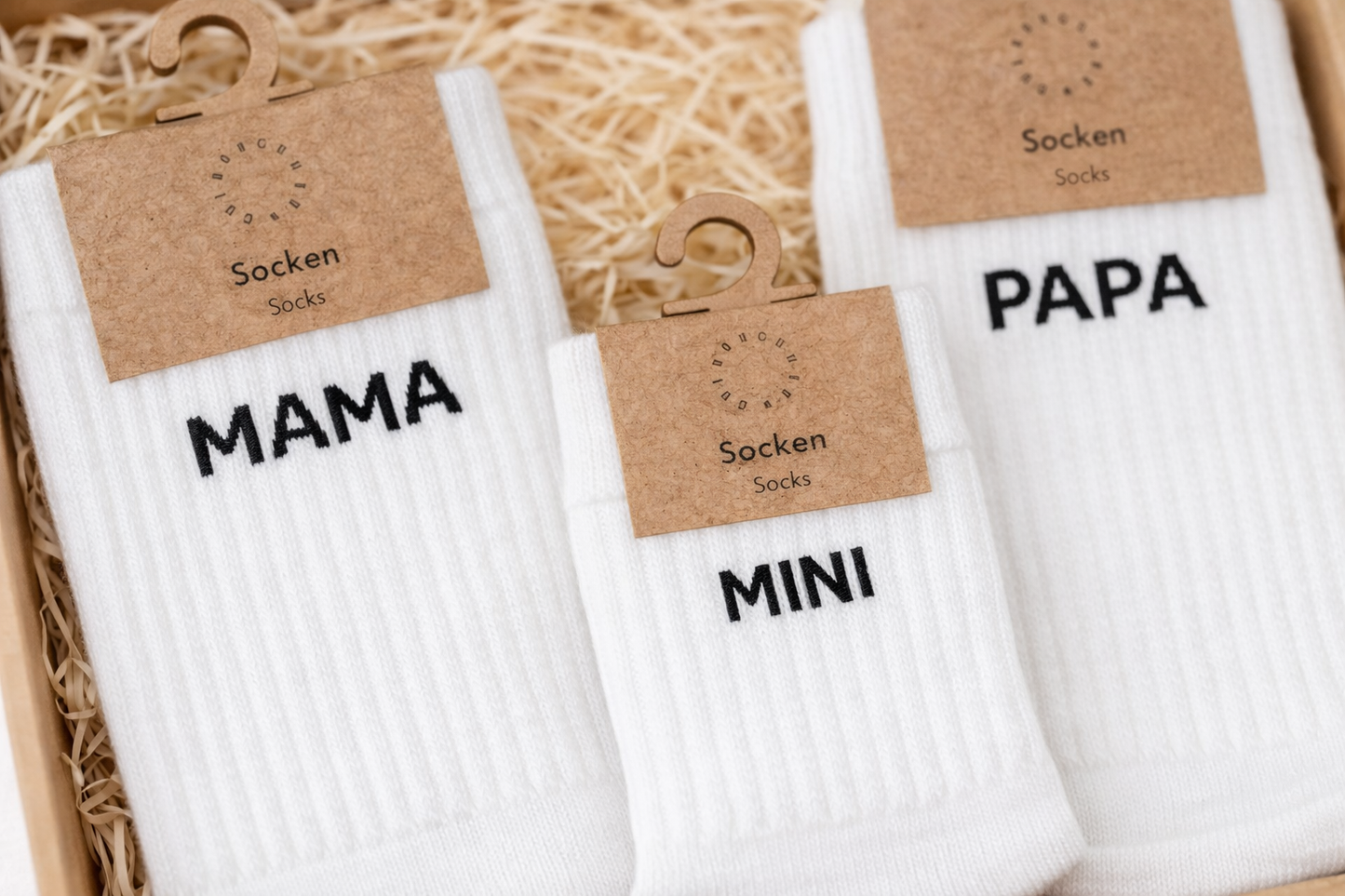 Mama Papa Mini Socken Geschenkset zur Geburt im Geschenkkarton