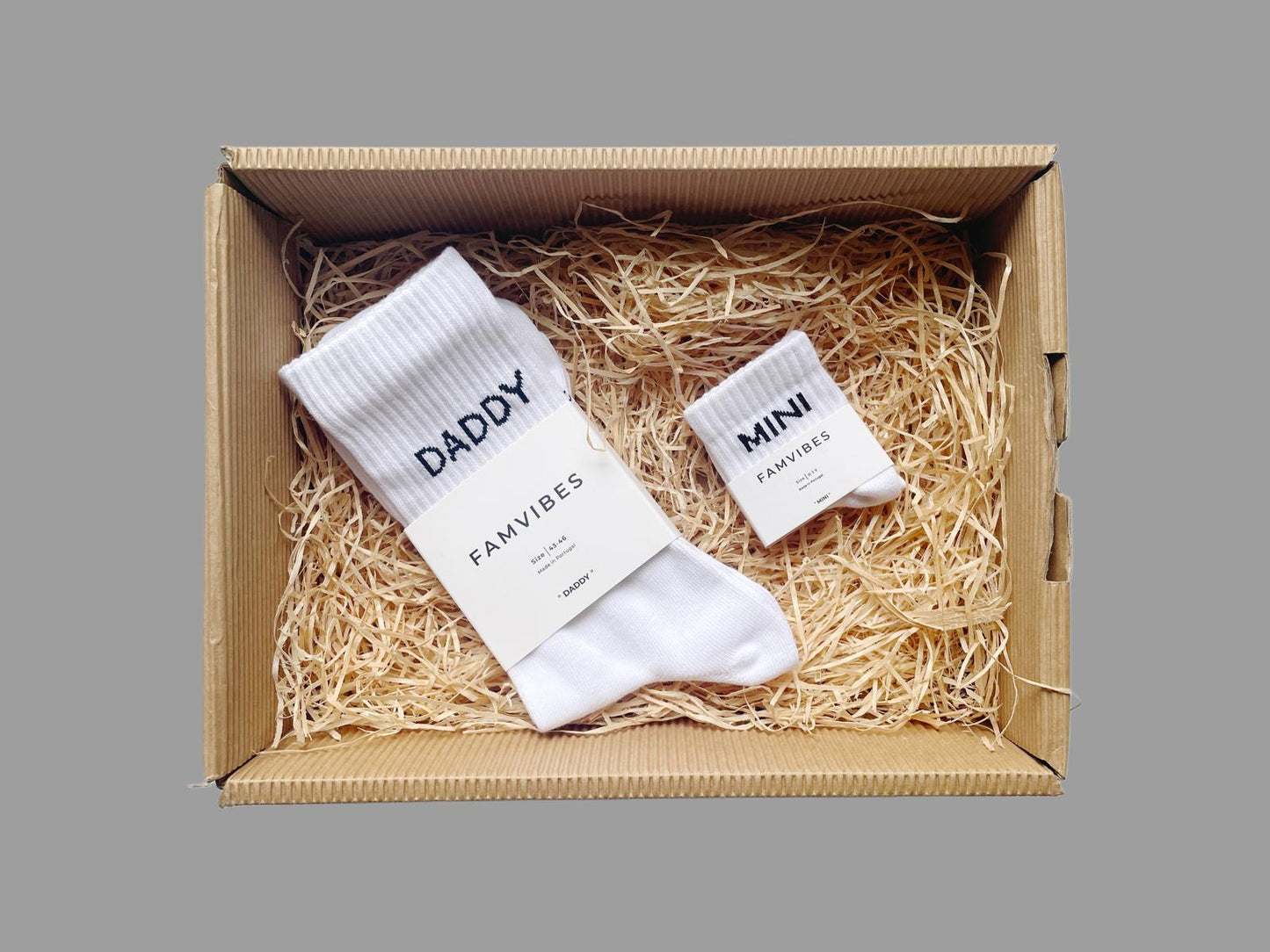 Geschenkbox | Mini Steps, Big Love | Matching Socken-Set Daddy & Mini