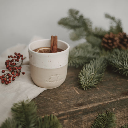 Steingut-Becher 'Merry Christmas'